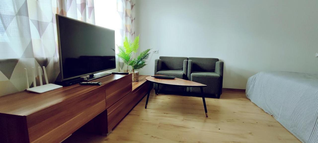 Akropole Apartment In Рига Екстериор снимка
